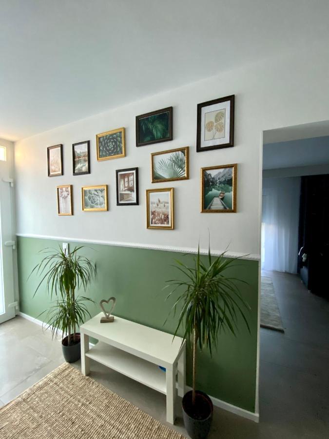 Ferienwohnung Jolene ไวล์อัมไรน์ ภายนอก รูปภาพ